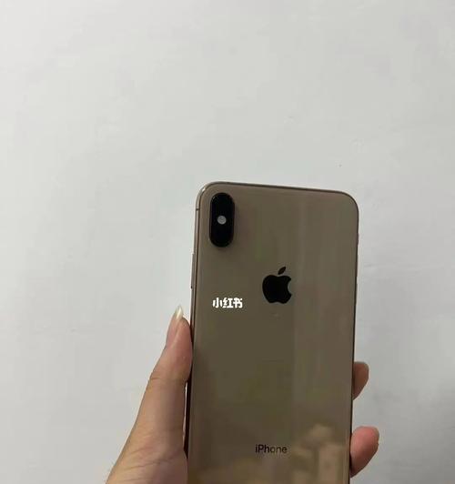 iPhoneXSMax尺寸及特点揭秘（探索iPhoneXSMax的巨大屏幕和精致设计）