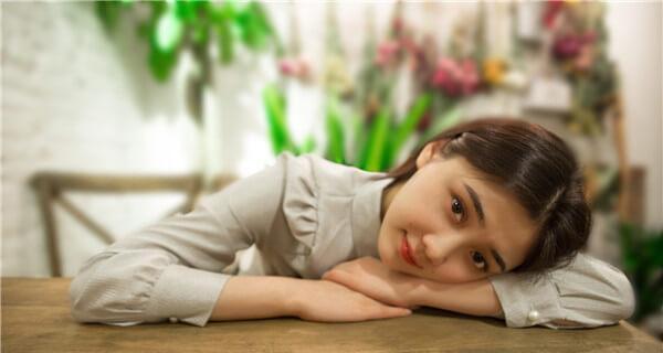 如何与女孩聊天打开话题（掌握关键技巧）