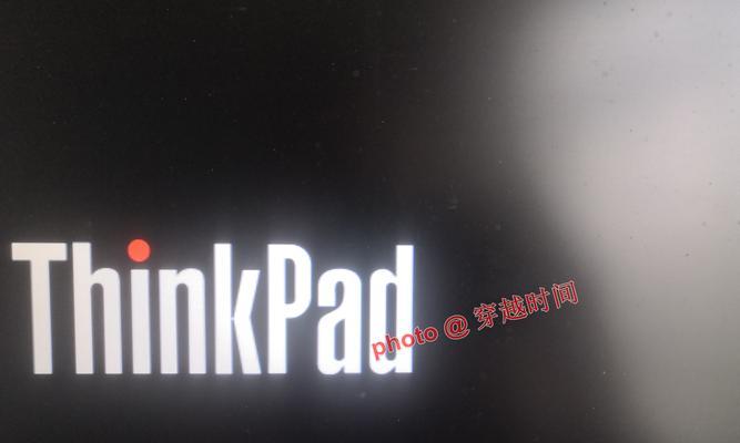 电脑黑屏电源键亮着处理方法（快速解决电脑黑屏问题）