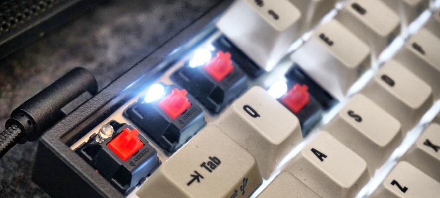 打造个性化体验，玩转akko键盘灯光（探索akko键盘灯光调节技巧）