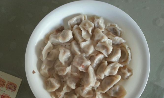 牛肉馅饺子的制作与搭配（如何调制出美味的牛肉馅饺子以及搭配的最佳菜品）