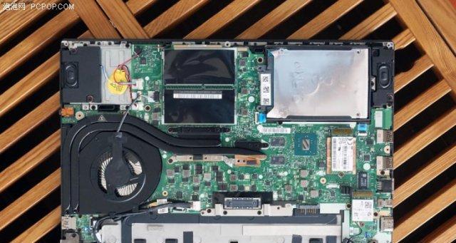 t470p笔记本电池如何安全取出？