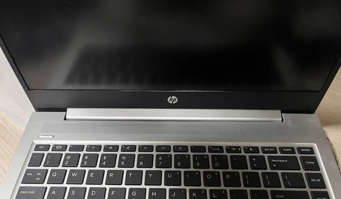 电脑没电时开关机亮灯正常吗？可能是什么原因？