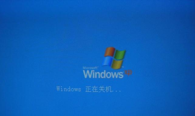 电脑80度就关机了怎么回事？过热保护机制如何解除？