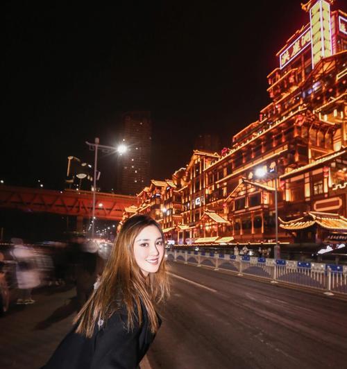 手机夜景楼梯拍照姿势怎么设置？效果如何？