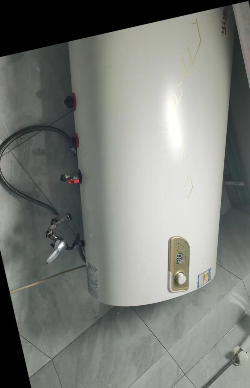 热水器漏水了怎么办？
