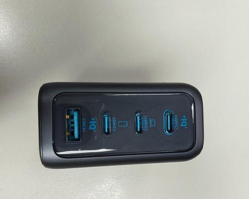 安克充电器50度闪烁的原因是什么？如何解决？