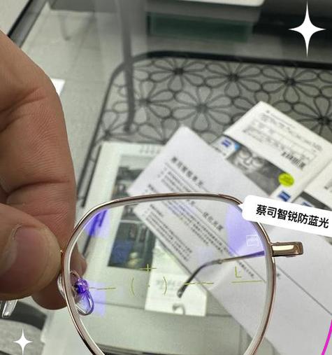 视频眼镜反光如何后期处理？有没有简单的方法？