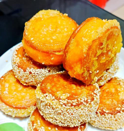 南瓜饼，营养美味的好选择（15个步骤教你制作美味的南瓜饼）